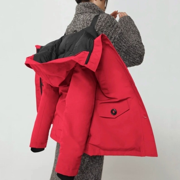 Canada Goose Montebello Parka Heritage Down Parka Winter Coat Outerwear Jacket. - Picture 3 of 16
